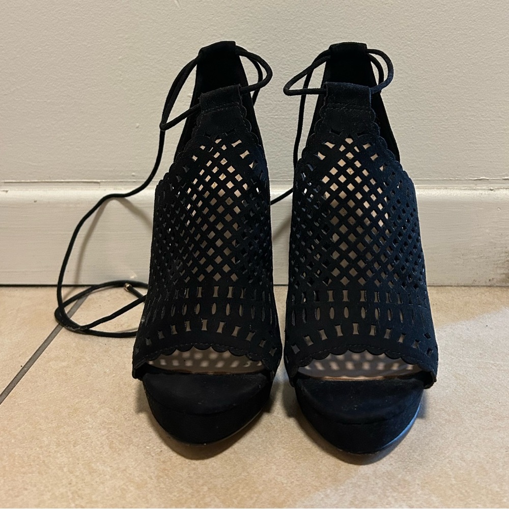 Aldo black heels size 6.5